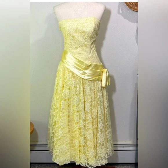 80’s ZUM ZUM Vtg Yellow Lace Frilly Satin Sequins Sash Prom Gown Wedding Dress - Picture 1 of 17